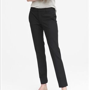 NWT Caposhie Stretch Slim Fit Pants